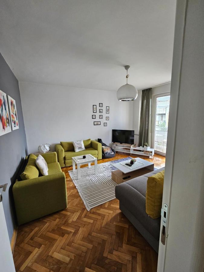 Cosy Apartment In The Heart Of Скопье Экстерьер фото