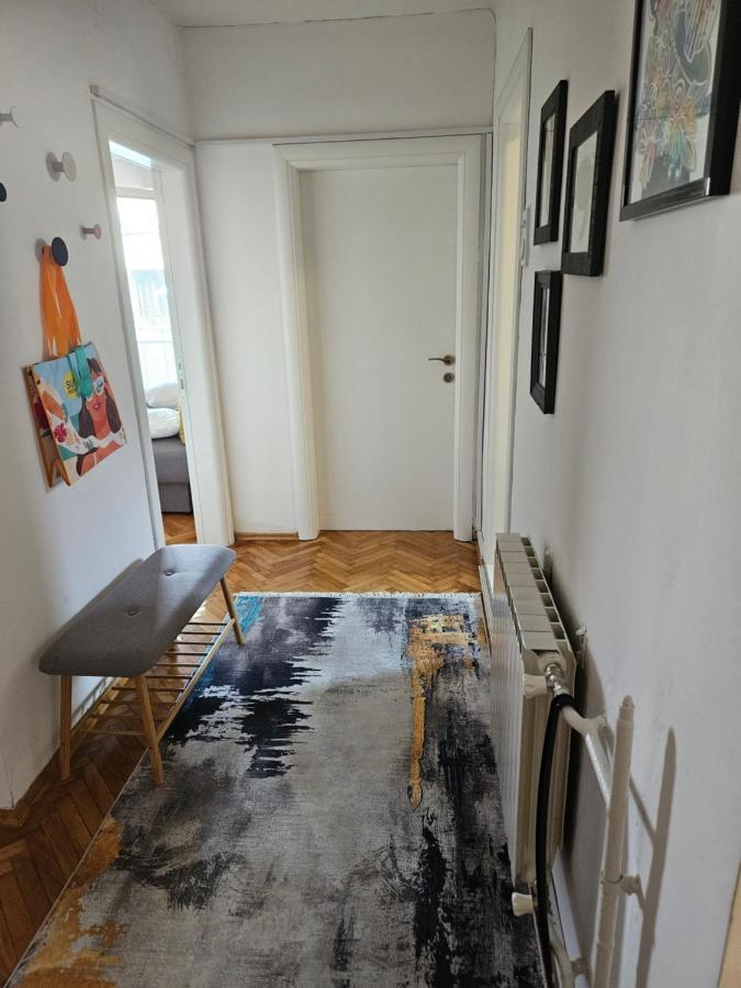 Cosy Apartment In The Heart Of Скопье Экстерьер фото